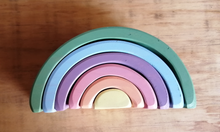 Cargar imagen en el visor de la galería, Arcoiris de madera -Atardecer de primavera