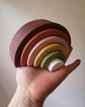 Cargar imagen en el visor de la galería, Arcoiris de madera - Boho convencional