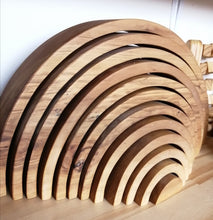 Cargar imagen en el visor de la galería, Arcoiris de madera - Grande (natural)lo