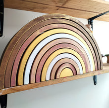Cargar imagen en el visor de la galería, Arcoiris de madera - Terra rosa