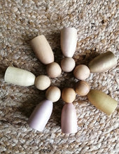 Cargar imagen en el visor de la galería, Set de 7 personitas boho pink