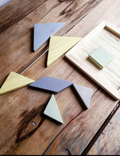 Cargar imagen en el visor de la galería, Tangram - gama planeta gris