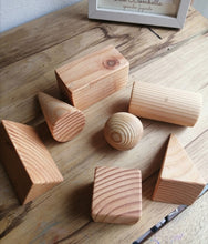 Cargar imagen en el visor de la galería, Sólidos geométricos - natural