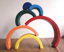 Cargar imagen en el visor de la galería, Arcoiris Waldorf de madera -  gama arcoiris