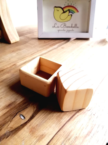 Pequeño cubo de encaje